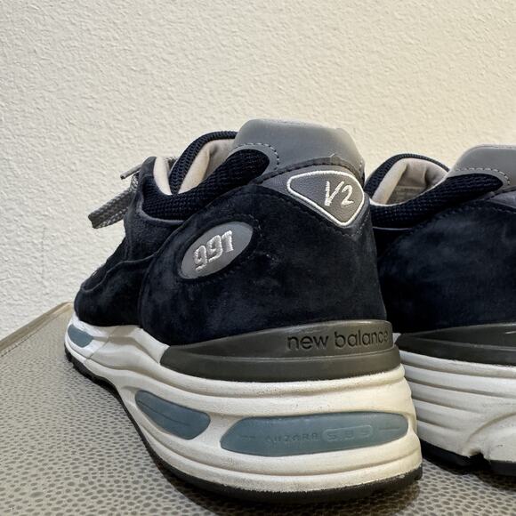 Size 10 - New Balance 991v2 Made in England Dark Navy main image 5